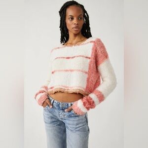 NWOT Free People Emerson Fuzzy Knit Pullover Sweater Pink Champagne Dreams Sz L